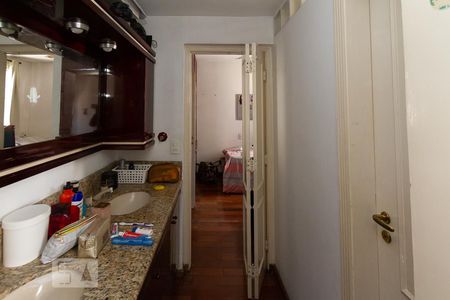 Apartamento à venda com 197m², 4 quartos e 3 vagas Apartamento à venda com 197m², 4 quartos e 3 vagasBanheiro Social