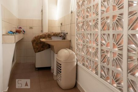 Casa à venda com 240m², 3 quartos e 3 vagasÁrea de Serviço