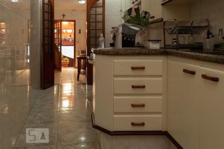 Casa à venda com 240m², 3 quartos e 3 vagasCozinha