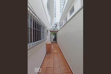 Casa à venda com 160m², 3 quartos e 2 vagasCorredor