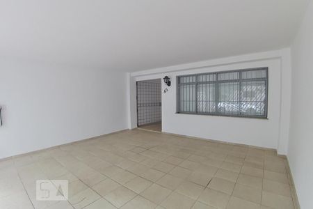 Casa à venda com 160m², 3 quartos e 2 vagasGaragem