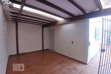 Casa à venda com 160m², 3 quartos e 2 vagasÁrea de Serviço