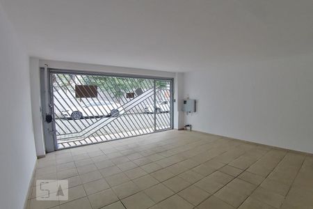 Casa à venda com 160m², 3 quartos e 2 vagasGaragem