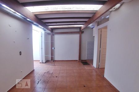 Casa à venda com 160m², 3 quartos e 2 vagasÁrea de Serviço