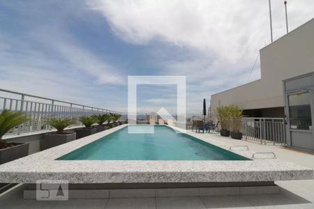 Apartamento à venda com 67m², 3 quartos e 1 vaga Apartamento à venda com 67m², 3 quartos e 1 vagaÁrea comum - Piscina