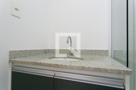 Apartamento à venda com 67m², 3 quartos e 1 vaga Apartamento à venda com 67m², 3 quartos e 1 vagaBanheiro Social