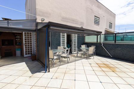 Apartamento à venda com 176m², 3 quartos e 2 vagas Apartamento à venda com 176m², 3 quartos e 2 vagasCobertura