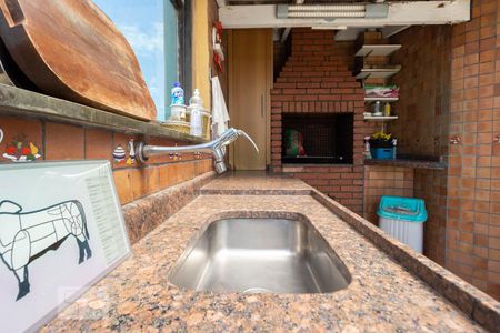 Apartamento à venda com 176m², 3 quartos e 2 vagas Apartamento à venda com 176m², 3 quartos e 2 vagasChurrasqueira