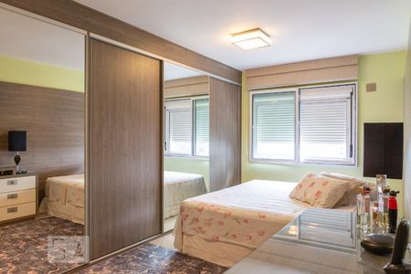 Apartamento à venda com 160m², 3 quartos e 2 vagas Apartamento à venda com 160m², 3 quartos e 2 vagasSuíte