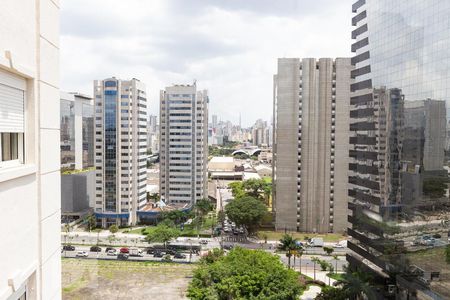 Apartamento à venda com 160m², 3 quartos e 2 vagas Apartamento à venda com 160m², 3 quartos e 2 vagasVista da Varanda