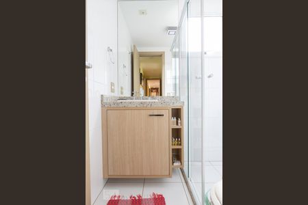 Apartamento à venda com 160m², 3 quartos e 2 vagas Apartamento à venda com 160m², 3 quartos e 2 vagasBanheiro Social