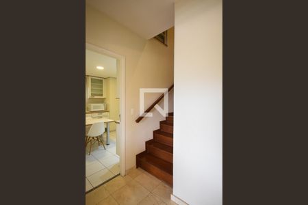 Apartamento para alugar com 250m², 3 quartos e 3 vagas Apartamento para alugar com 250m², 3 quartos e 3 vagasCorredor