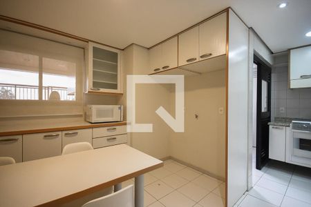 Apartamento para alugar com 250m², 3 quartos e 3 vagas Apartamento para alugar com 250m², 3 quartos e 3 vagasSala de almoço