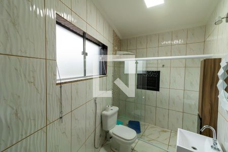 Casa à venda com 250m², 3 quartos e 5 vagas Casa à venda com 250m², 3 quartos e 5 vagasBanheiro Suíte