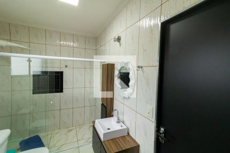 Casa à venda com 250m², 3 quartos e 5 vagas Casa à venda com 250m², 3 quartos e 5 vagasBanheiro Suíte