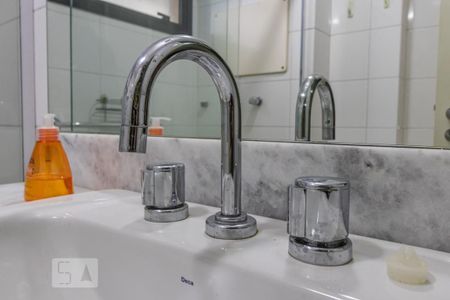 Apartamento à venda com 176m², 3 quartos e 3 vagas Apartamento à venda com 176m², 3 quartos e 3 vagasDetalhe do Banheiro da Suíte 3