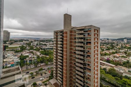 Apartamento à venda com 176m², 3 quartos e 3 vagas Apartamento à venda com 176m², 3 quartos e 3 vagasVista da Suíte 1