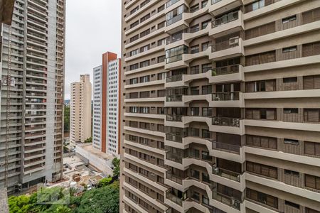 Vista da Varanda Gourmet de apartamento à venda com 3 quartos, 176m² em Alphaville Industrial, Barueri