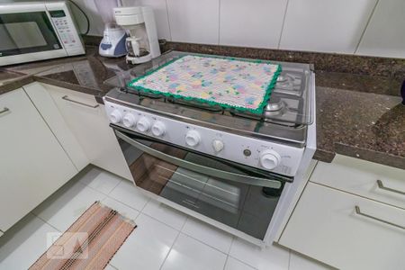 Apartamento à venda com 176m², 3 quartos e 3 vagas Apartamento à venda com 176m², 3 quartos e 3 vagasDetalhe da Cozinha