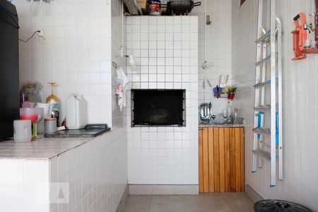 Apartamento à venda com 198m², 3 quartos e 2 vagasChurrasqueira