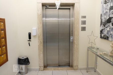 Apartamento à venda com 198m², 3 quartos e 2 vagasÁrea comum