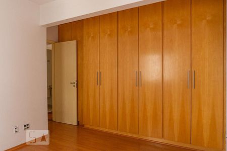 Suíte de apartamento à venda com 3 quartos, 95m² em Vila Hamburguesa, São Paulo