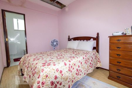 Casa à venda com 200m², 6 quartos e 4 vagas Casa à venda com 200m², 6 quartos e 4 vagasCasa Principal - Suíte 2