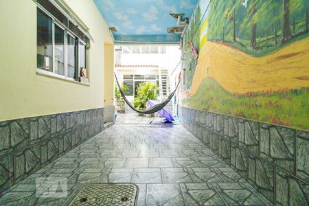 Casa à venda com 200m², 6 quartos e 4 vagas Casa à venda com 200m², 6 quartos e 4 vagasHall de Entrada