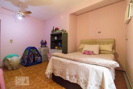 Casa à venda com 200m², 6 quartos e 4 vagas Casa à venda com 200m², 6 quartos e 4 vagasCasa Principal - Quarto 1
