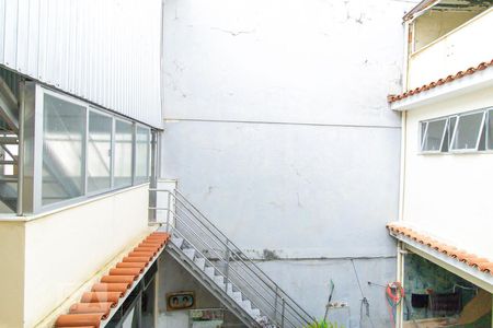 Casa à venda com 200m², 6 quartos e 4 vagas Casa à venda com 200m², 6 quartos e 4 vagasCasa Principal - Vista do quarto 1