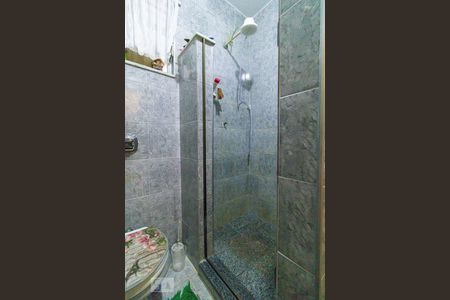 Casa à venda com 200m², 6 quartos e 4 vagas Casa à venda com 200m², 6 quartos e 4 vagasQuitinete 2 - Banheiro