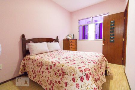 Casa à venda com 200m², 6 quartos e 4 vagas Casa à venda com 200m², 6 quartos e 4 vagasCasa Principal - Suíte 2