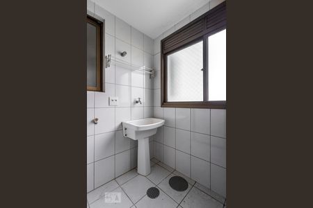 Apartamento à venda com 80m², 3 quartos e 1 vagaÁrea de Serviço