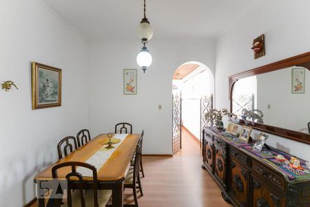 Apartamento à venda com 130m², 2 quartos e 1 vaga Apartamento à venda com 130m², 2 quartos e 1 vagaSala de Jantar