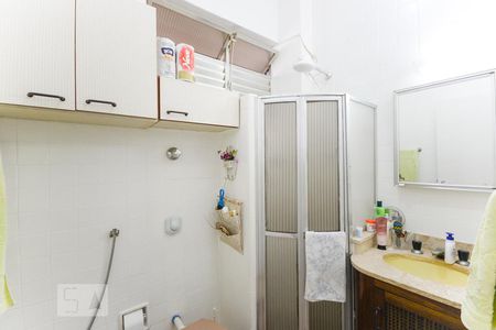 Apartamento à venda com 130m², 2 quartos e 1 vaga Apartamento à venda com 130m², 2 quartos e 1 vagaBanheiro
