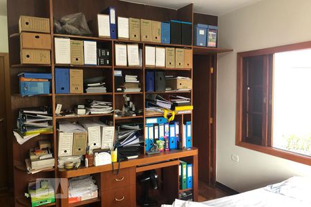 Casa à venda com 150m², 3 quartos e 2 vagas Casa à venda com 150m², 3 quartos e 2 vagasSuíte