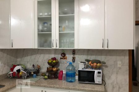 Casa à venda com 150m², 3 quartos e 2 vagas Casa à venda com 150m², 3 quartos e 2 vagasCozinha