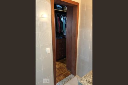 Casa à venda com 150m², 3 quartos e 2 vagas Casa à venda com 150m², 3 quartos e 2 vagasSuíte