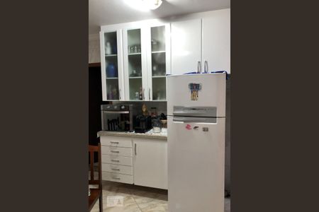 Casa à venda com 150m², 3 quartos e 2 vagas Casa à venda com 150m², 3 quartos e 2 vagasCozinha