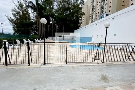 Apartamento à venda com 49m², 2 quartos e 1 vaga Apartamento à venda com 49m², 2 quartos e 1 vagaÁrea comum - Piscina