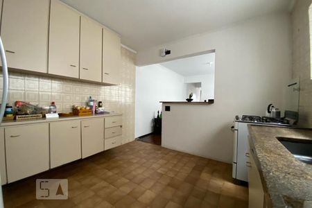 Casa à venda com 150m², 3 quartos e 2 vagas Casa à venda com 150m², 3 quartos e 2 vagasCozinha