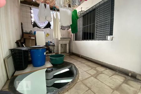 Casa à venda com 150m², 3 quartos e 2 vagas Casa à venda com 150m², 3 quartos e 2 vagasLavanderia