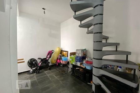 Casa à venda com 150m², 3 quartos e 2 vagas Casa à venda com 150m², 3 quartos e 2 vagasÁrea de Serviço