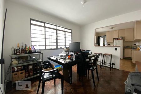 Casa à venda com 150m², 3 quartos e 2 vagas Casa à venda com 150m², 3 quartos e 2 vagasSala de Jantar
