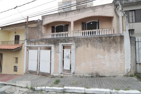 Casa à venda com 150m², 3 quartos e 3 vagasFachada