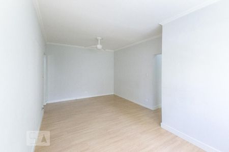 Sala de apartamento para alugar com 2 quartos, 80m² em Moema, São Paulo