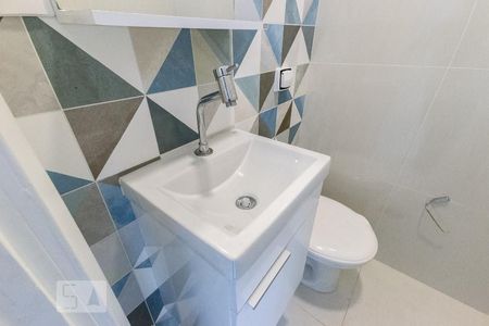 Apartamento para alugar com 80m², 2 quartos e 1 vagaBanheiro de Serviço - Torneira