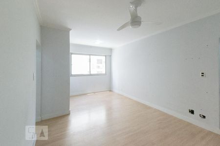 Sala de apartamento para alugar com 2 quartos, 80m² em Moema, São Paulo