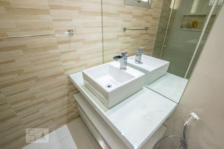 Apartamento para alugar com 80m², 2 quartos e 1 vagaBanheiro - Torneira