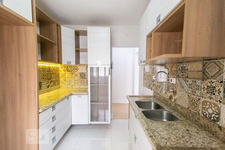 Apartamento para alugar com 80m², 2 quartos e 1 vagaCozinha